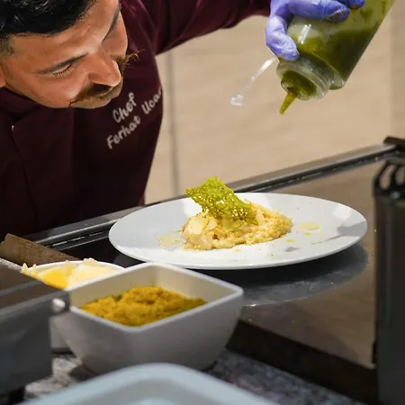 Poseidon 5* Aranyhomok